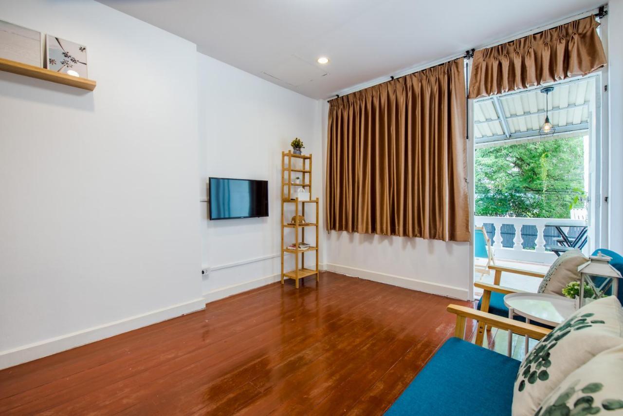 White Beach House Hua Hin 20 Second To The Beach ภายนอก รูปภาพ