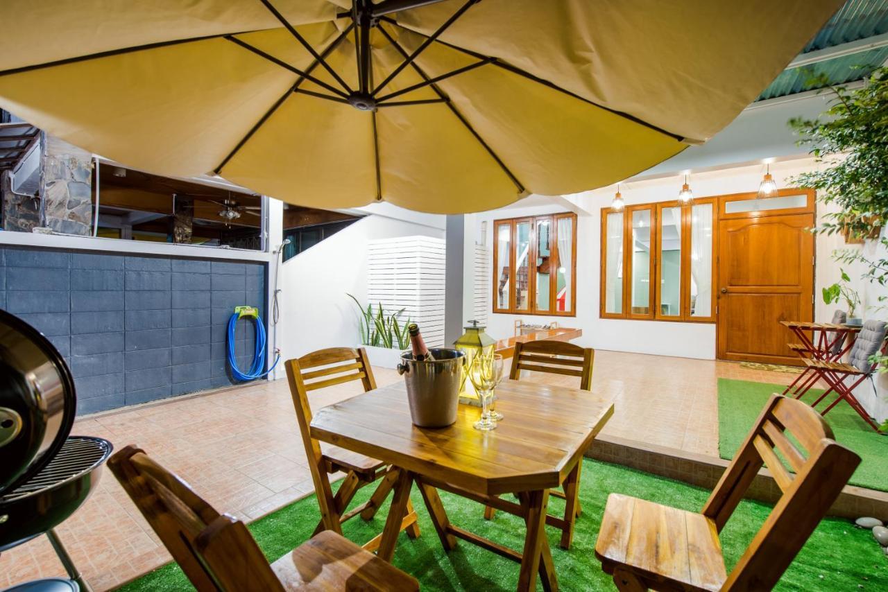 White Beach House Hua Hin 20 Second To The Beach ภายนอก รูปภาพ